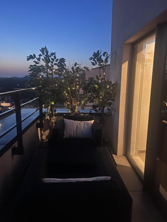 Non Smoking Penthouse Ll Erasme Bruxelles